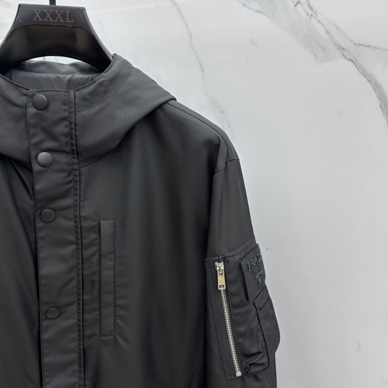 Pra*a outwear